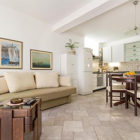 Apartments Varos สปลิท ภายนอก รูปภาพ