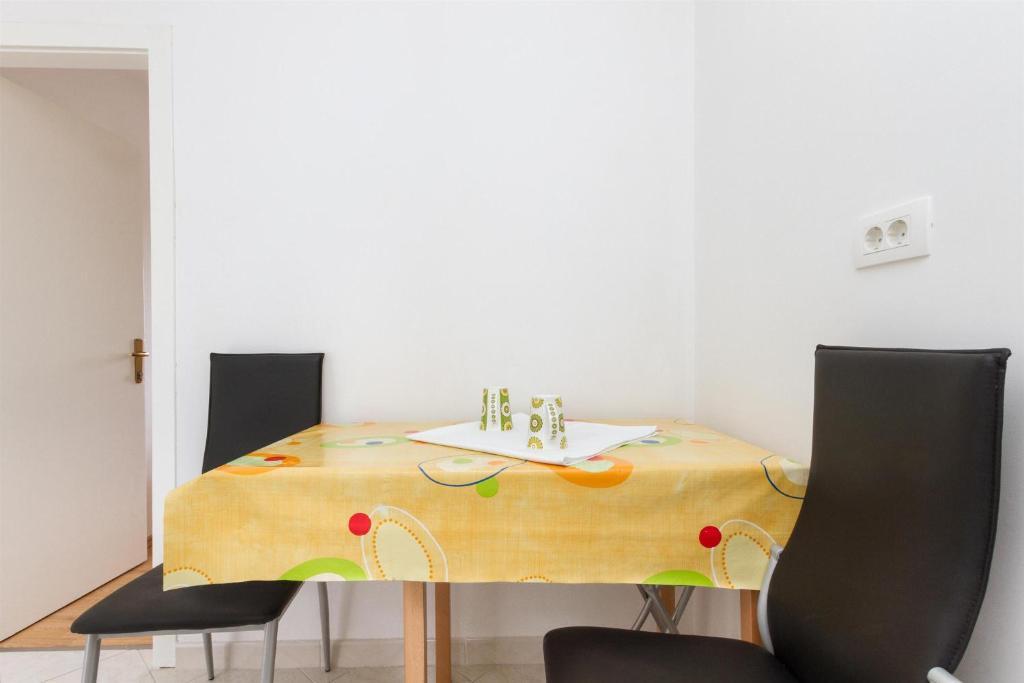 Apartments Varos สปลิท ห้อง รูปภาพ