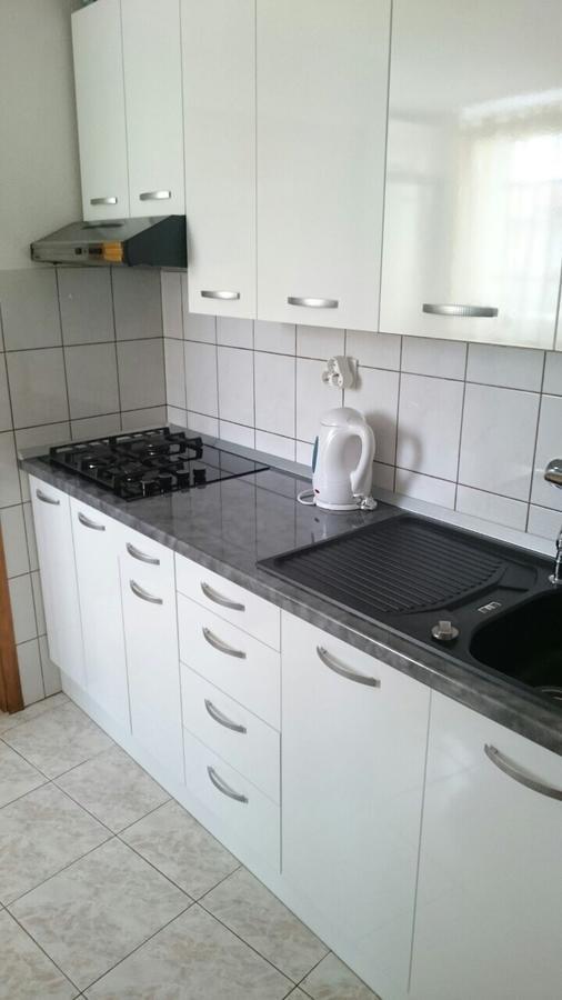 Apartments Varos สปลิท ภายนอก รูปภาพ